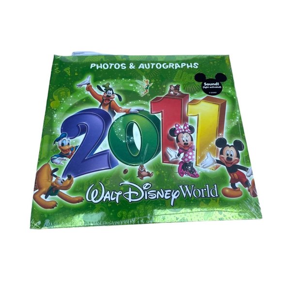 Walt Disney World 2011 Autograph and Photograph Book with Pen - Picture 2 of 5